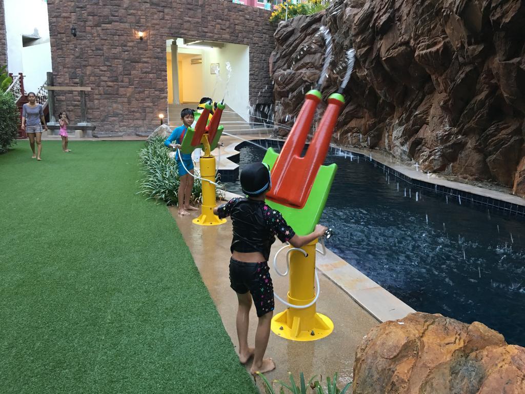 Grand Caribbean Resort Jomtian Pattaya Eksteriør billede