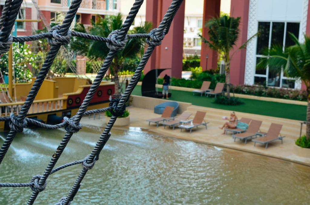 Grand Caribbean Resort Jomtian Pattaya Eksteriør billede