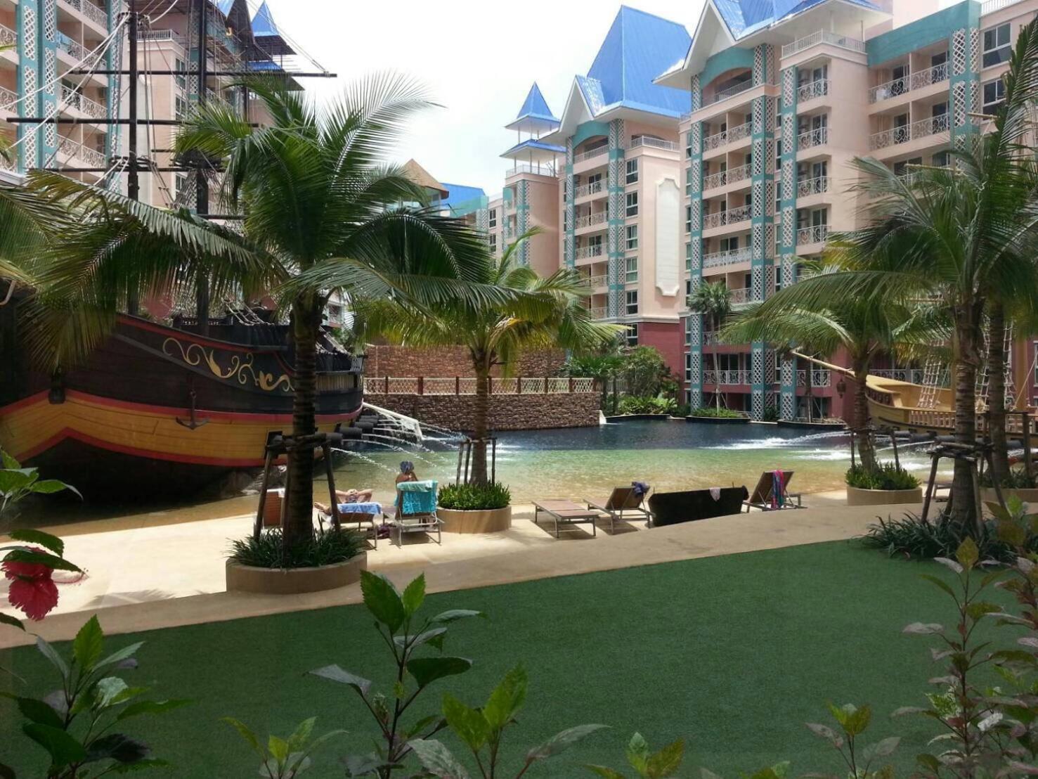 Grand Caribbean Resort Jomtian Pattaya Eksteriør billede