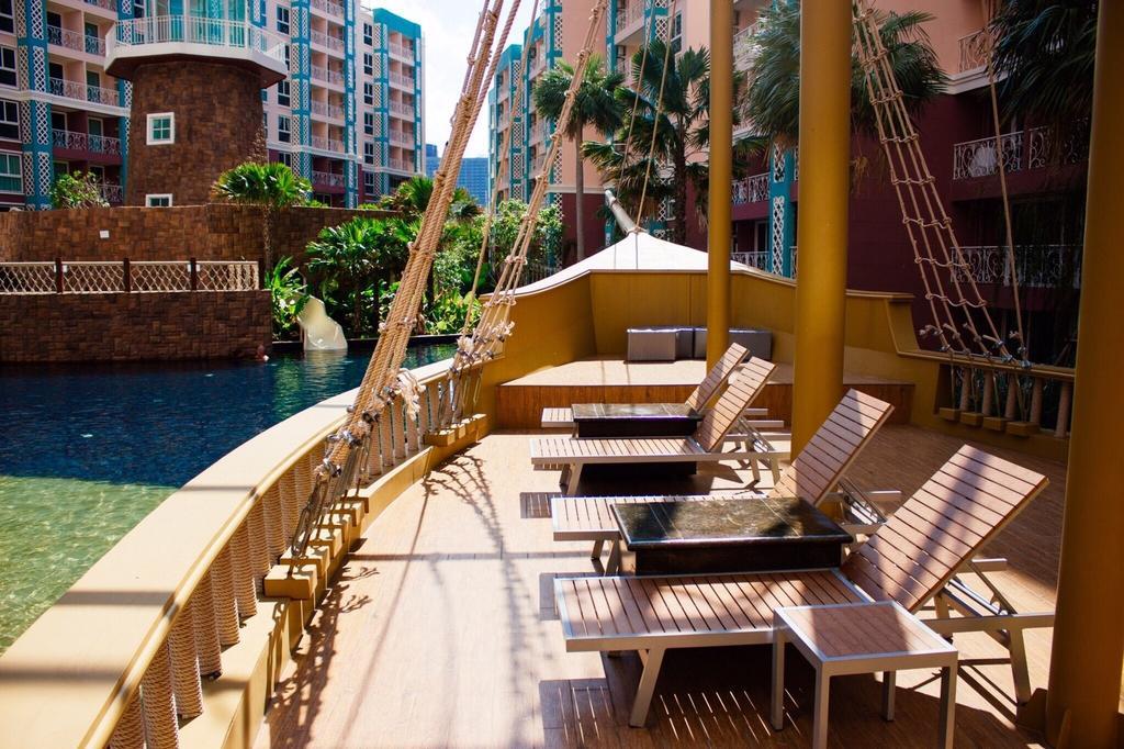 Grand Caribbean Resort Jomtian Pattaya Eksteriør billede